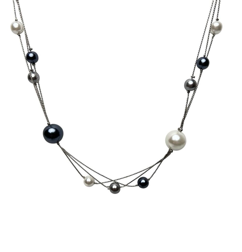 Premier Designs Faux Pearl Necklace Class Act Gray White Round Beads Silver Tone